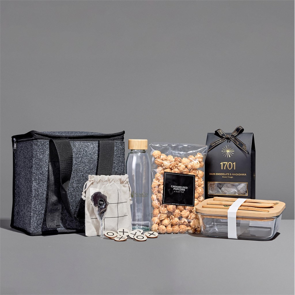 Yatta Deluxe Delicacies Hamper - Image 3