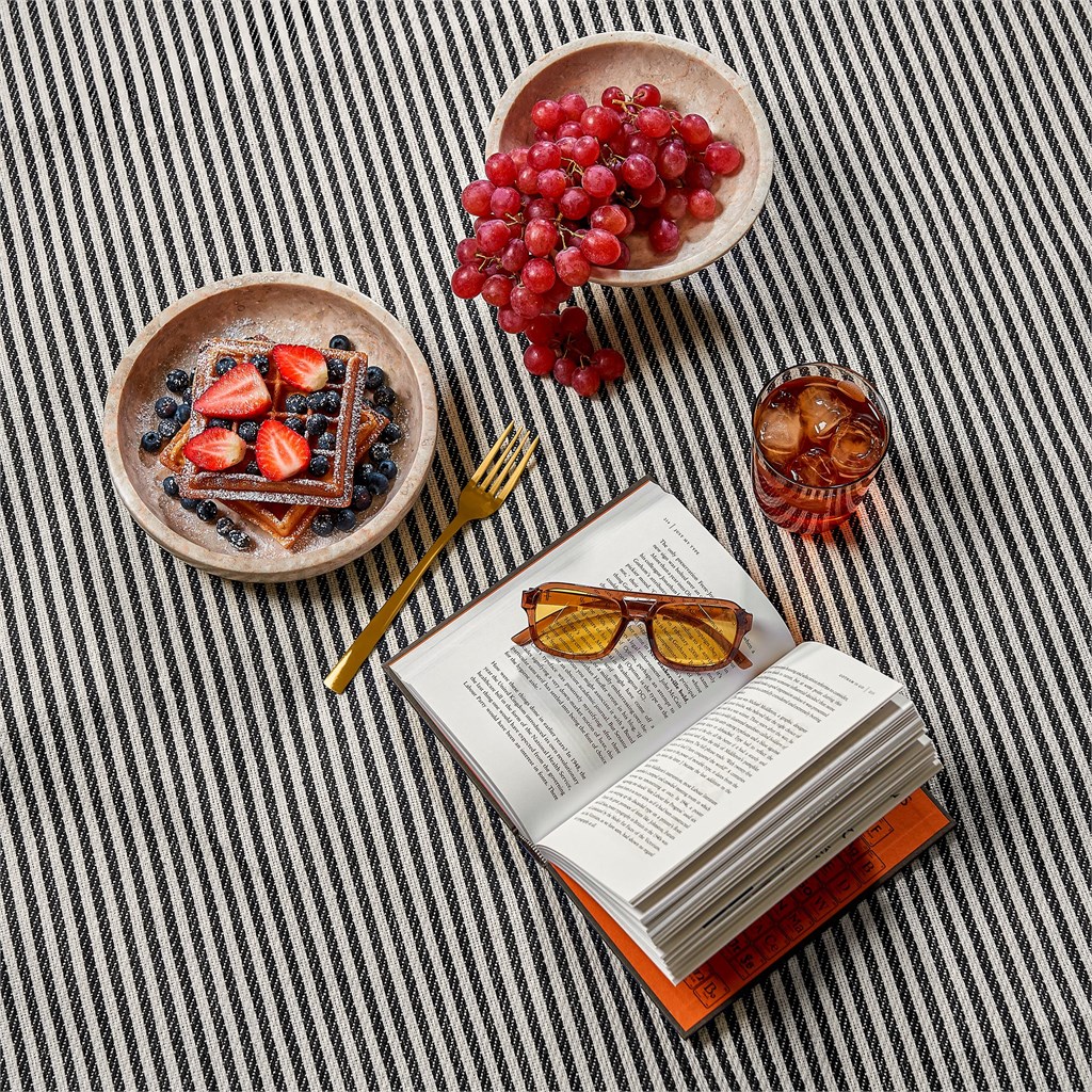 Serendipio Palmgrove Picnic Blanket - Image 2