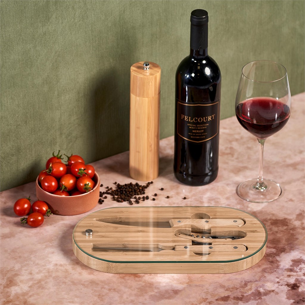 Okiyo Suraisu Bamboo Food & Wine Set - Image 2